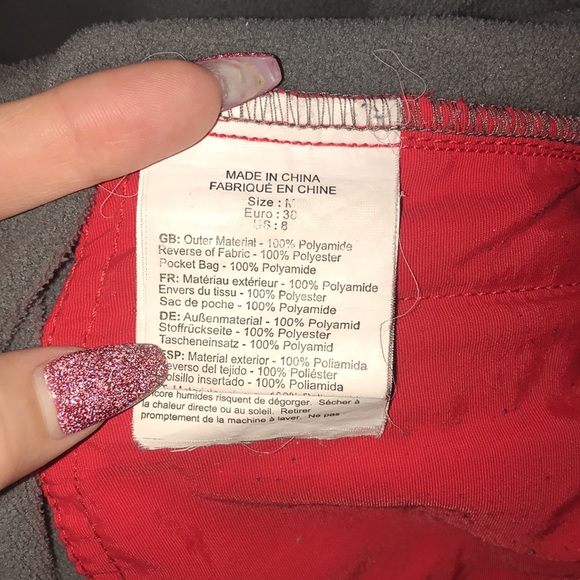 Bench jacket red size medium - Picture 9 of 9